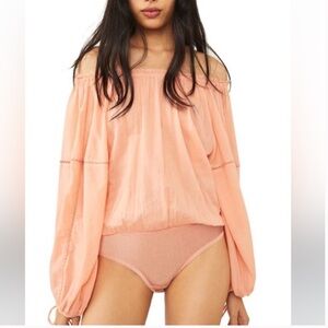 NWT Free People Peach Off-Shoulder Bodysuit - Sz Small